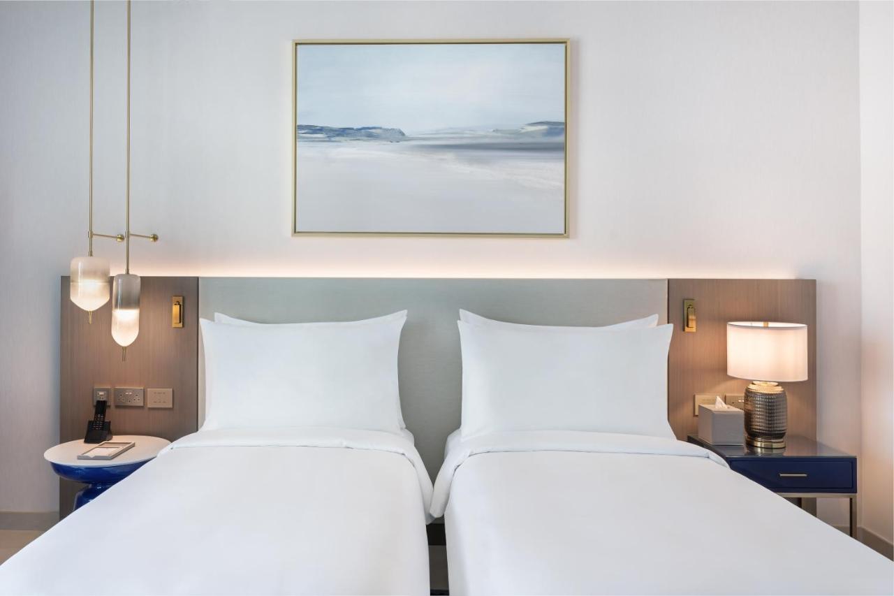 Address Bahrain منتجع 5*